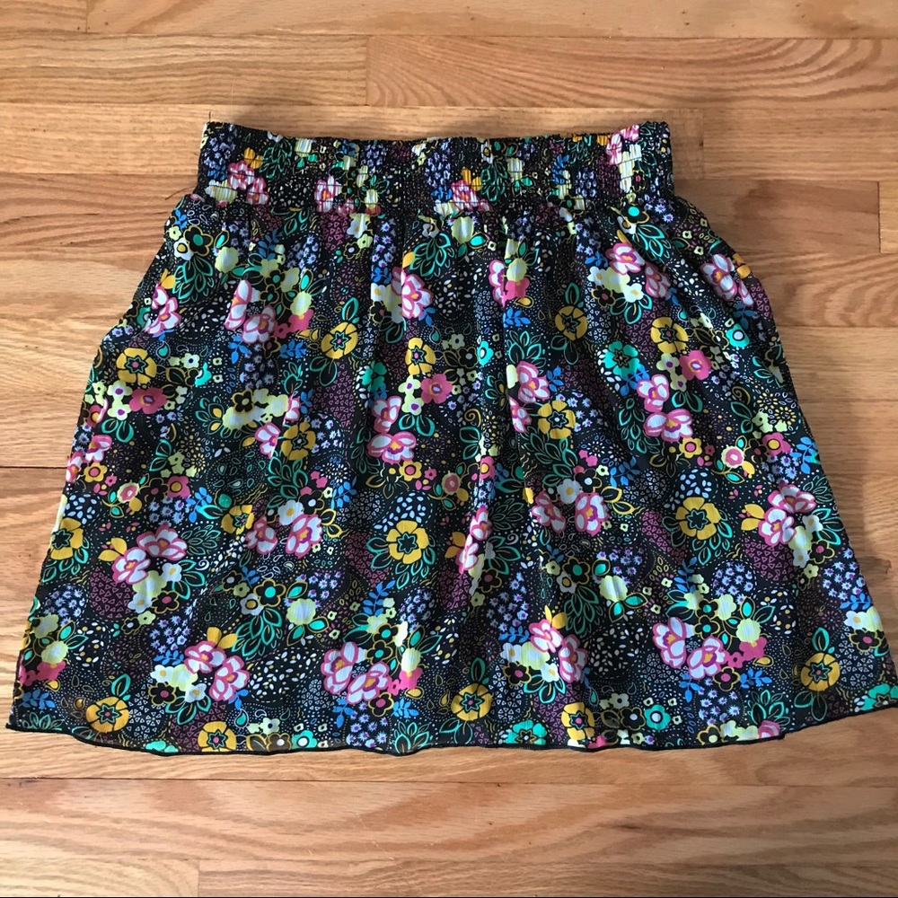 Xhiliration floral chiffon skirt